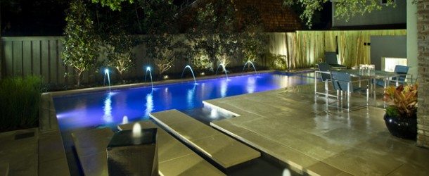 16 Splashing Outdoor Pool Designs for Wonderful Recreation Moments