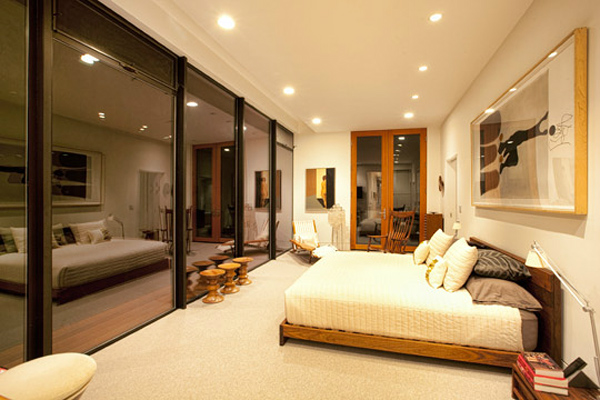 http://homedesignlover.com/wp-content/uploads/2011/12/12-bedroom.jpg