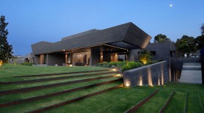 A-cero’s Modern Concrete House: A Glimpse to Elegance and Modernity