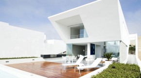 The Incredible House Playa El Golf H4 in Lima, Peru