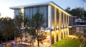 A Dash of the Hi-tech Sunlight Residence in Los Angeles, CA