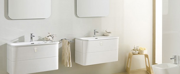 20 Exceptional and Stylish White Bathroom Designs