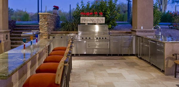 Outdoor Kitchen