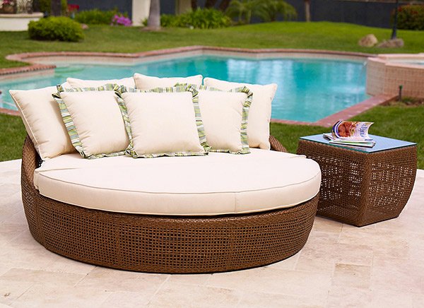 Make Outdoor Living Comfy with 15 Rattan Daybeds | Home Design Lover