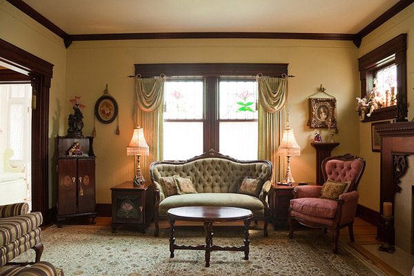 victorian house living room