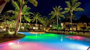 15 Enchanting Swimming Pool Lights