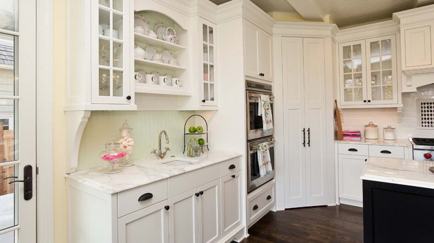 Kitchen Pantry