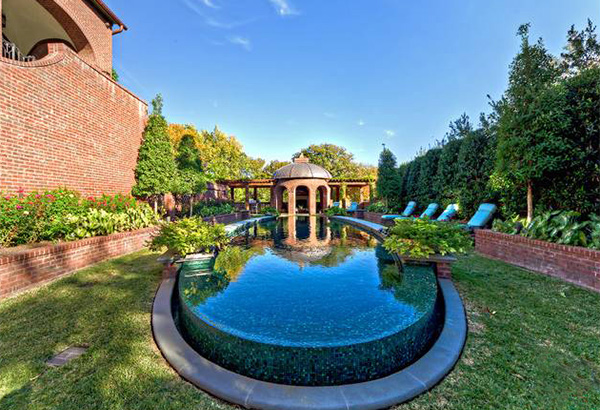 Oval Pool Estate Garden