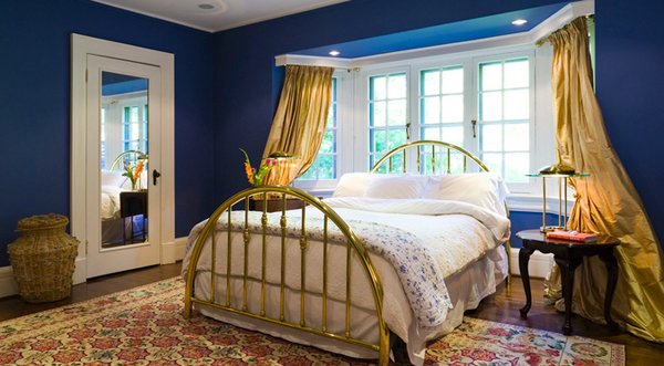 Blue & Gold Decorating Ideas Bedroom