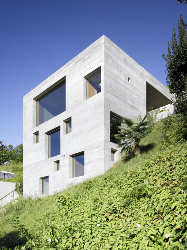 Easy-Cut Volumetric and Naturalistic New Concrete House | Home Design Lover