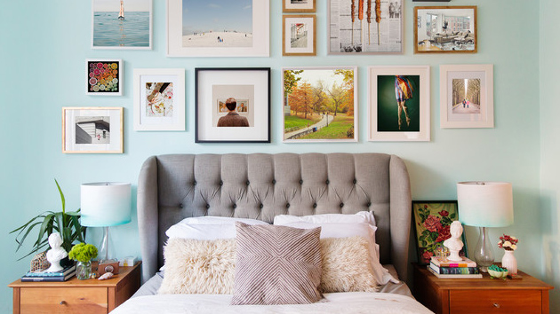 20 Ways to Create a Gallery in Your Bedroom | Home Design Lover