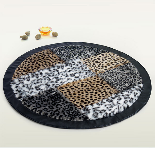 fur print rug