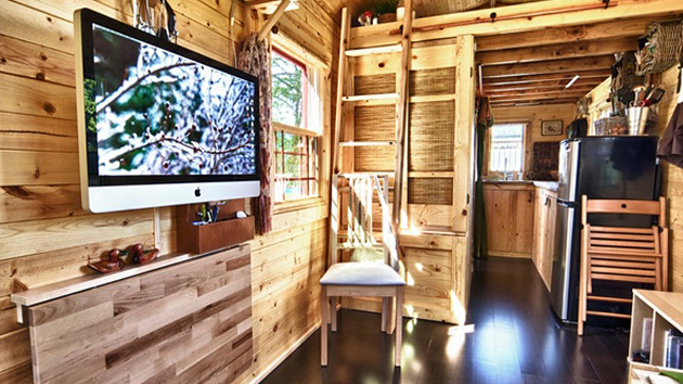 tiny tack house for couple