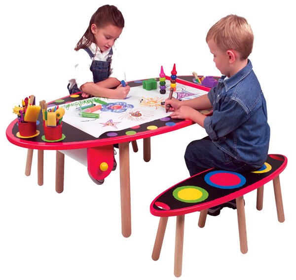 kid art table