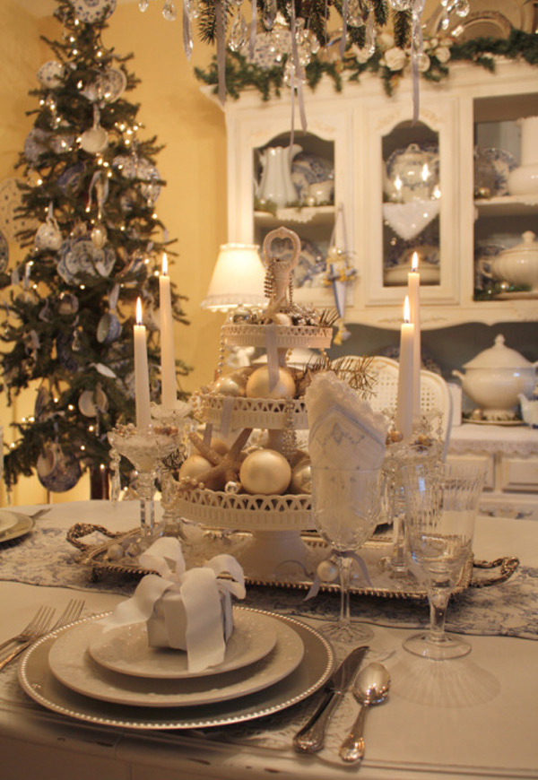 20 Christmas Table Setting Design Ideas | Home Design Lover