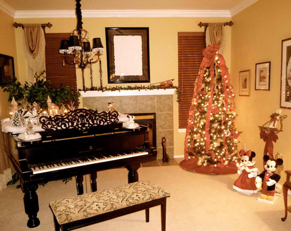 christmas decorated living rooms