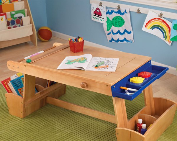 kid art table