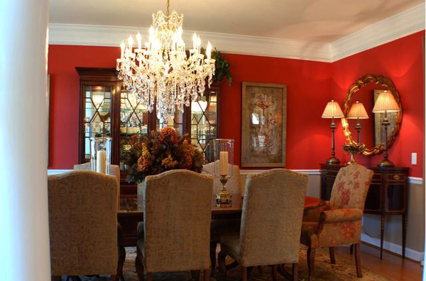 Traditional Dining Room