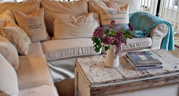 Distressed yet Pretty White Shabby Chic Living Rooms