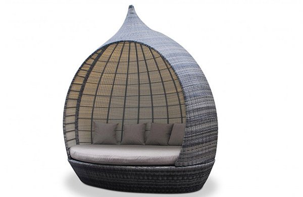 Make Outdoor Living Comfy with 15 Rattan Daybeds | Home Design Lover