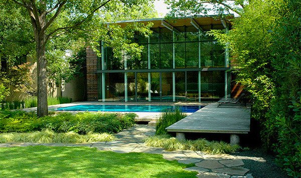 15 Modern Gardens to Extend Your Modern Home's Look | Home Design Lover