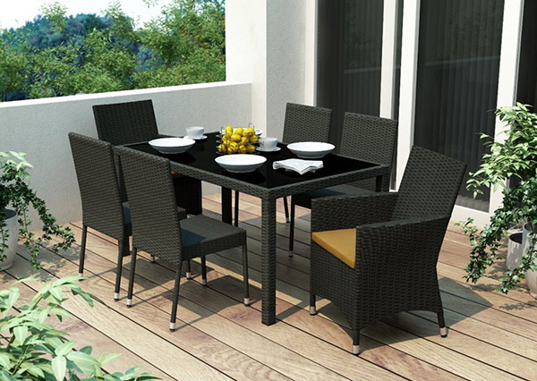 outdoor dining set