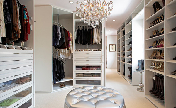 Walk-in Closets 