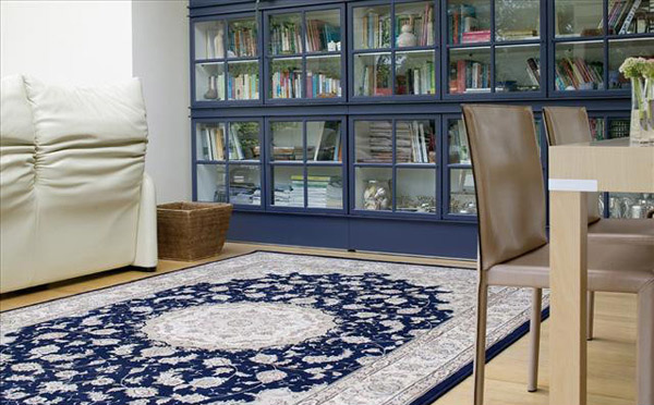 Diamond Traditional Wool Rug in Blue 7228/520