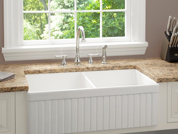 farmhouse sink