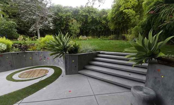 floating concrete steps