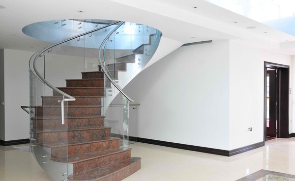 semi-curved helical staircase