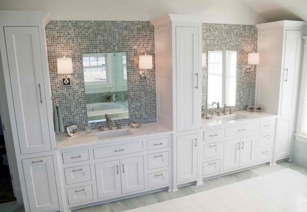 15 Traditional Tall Bathroom Cabinets Design | Home Design ...
