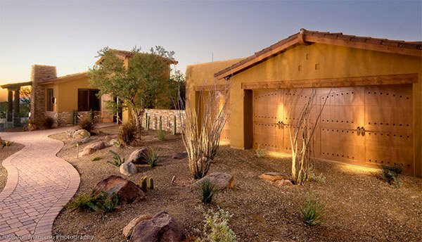 17 Parched Desert Landscaping Ideas | Home Design Lover