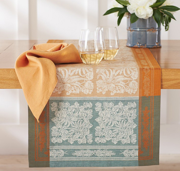 Autumn Wheat Jacquard Table Runner