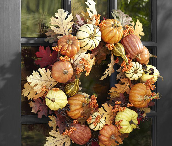 15 Ideas to Decorate With Pumpkins This Fall Season | Home Design Lover