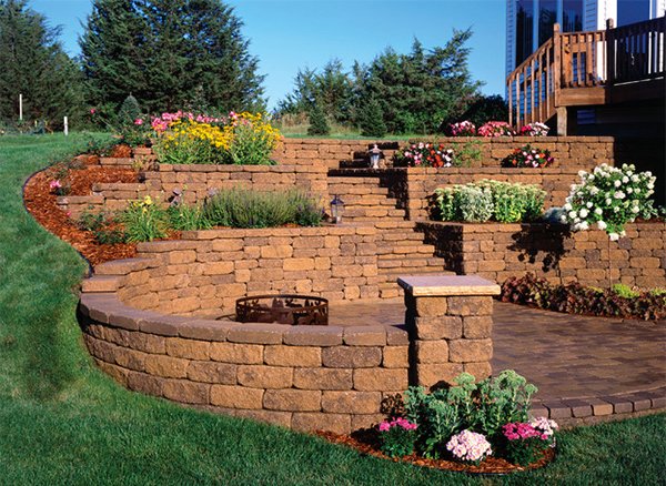 15 Landscape Retaining Walls to Prevent Erosion | Home Design Lover