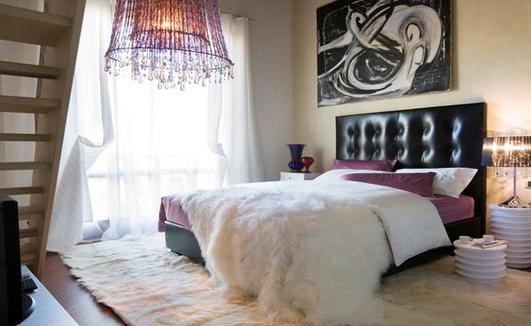 15 Stunning Black, White and Purple Bedrooms | Home Design ...