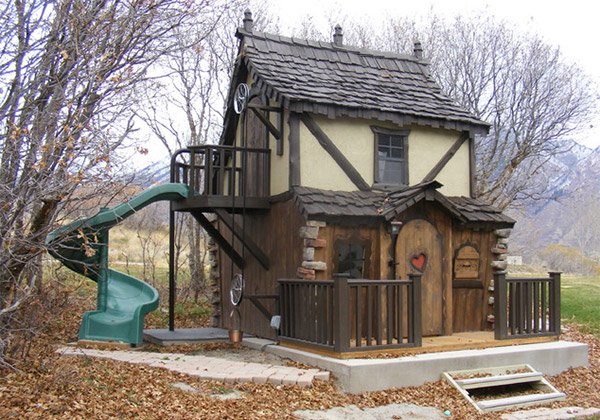 luxury outdoor playhouses