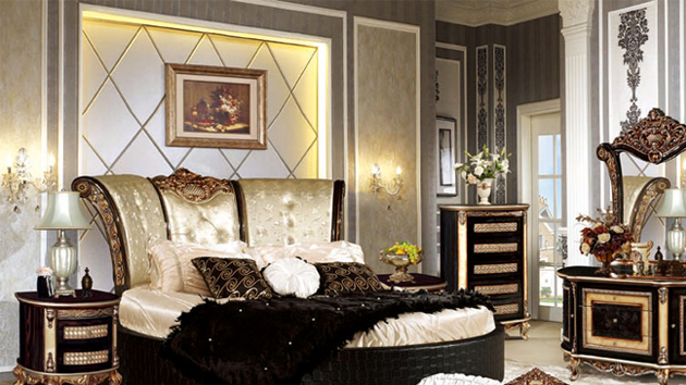 decorating bedroom with antique furniture