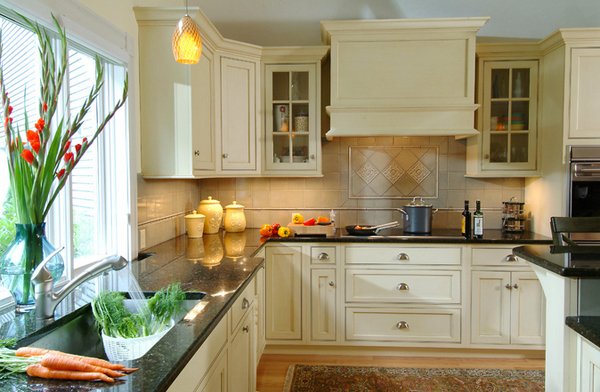 15 Dainty Cream Kitchen Cabinets | Home Design Lover