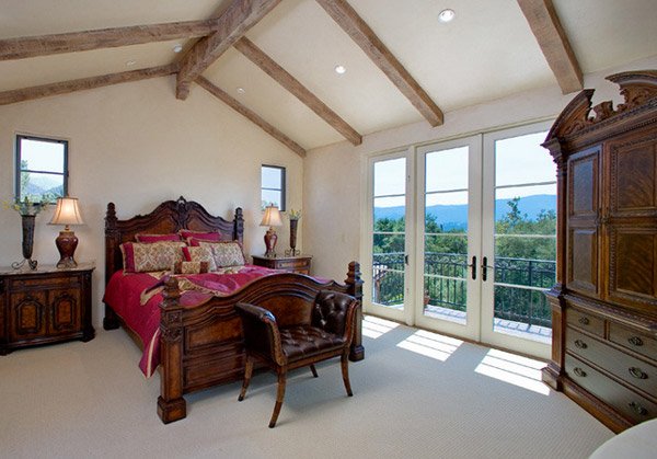 15 Extravagantly Beautiful Tuscan Style Bedrooms Home Design Lover   7 Sterling Huddleson 