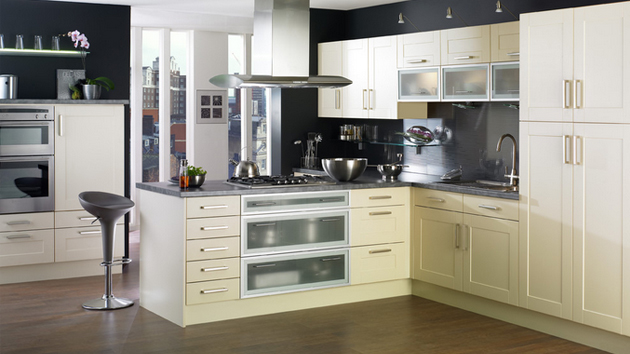 15 Dainty Cream Kitchen Cabinets | Home Design Lover