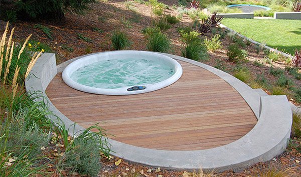 circular hot tubs