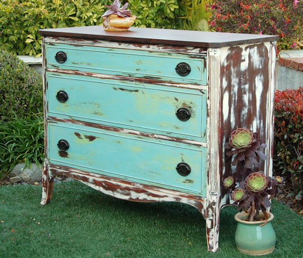 Get a Shabby Chic Feel with 15 Distressed Wooden Dressers  Home Design Lover