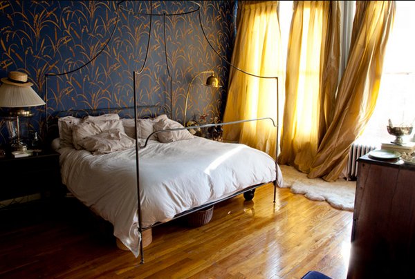 15 Gorgeous Blue and Gold Bedroom Designs Fit for Royalty | Home Design