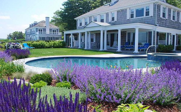 flower bed landscaping