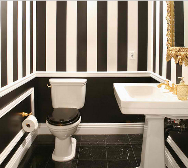 Black and White Wallpaper in 15 Bathrooms and Powder Rooms ...