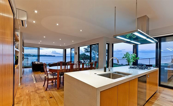 dining kitchen area