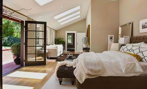 contemporary bedroom