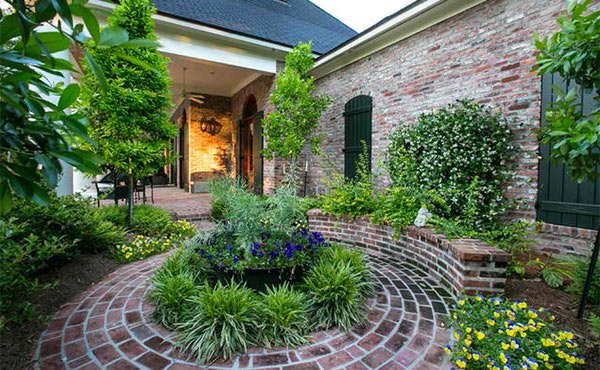 15 Ideas for Landscaping with Bricks | Home Design Lover